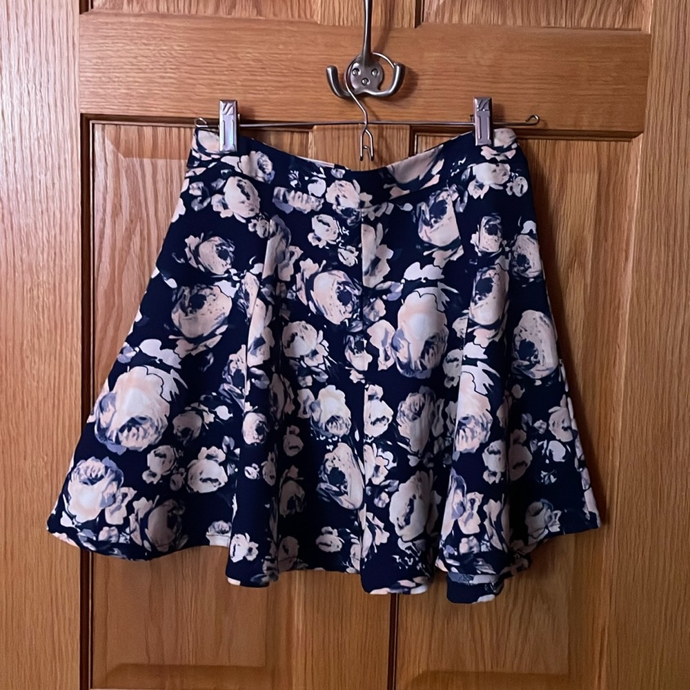 Lush, Skirt, size: Women’s Medium, floral print, blue, pink, white